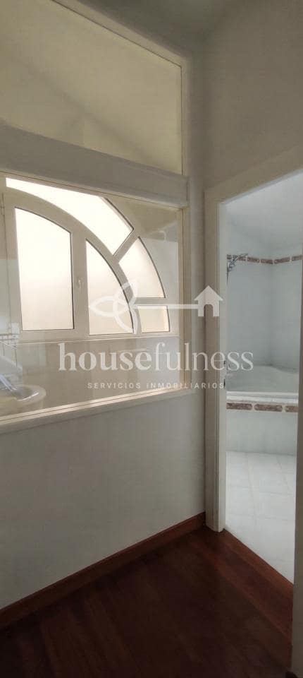 3 quarto Moradia para venda em Naron com piscina garagem - 535 000 € (Ref: 10094131)
