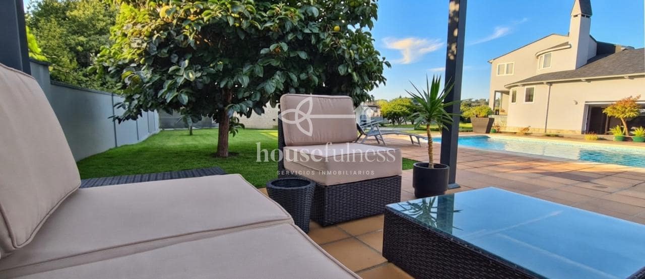 3 quarto Moradia para venda em Naron com piscina garagem - 535 000 € (Ref: 10094131)