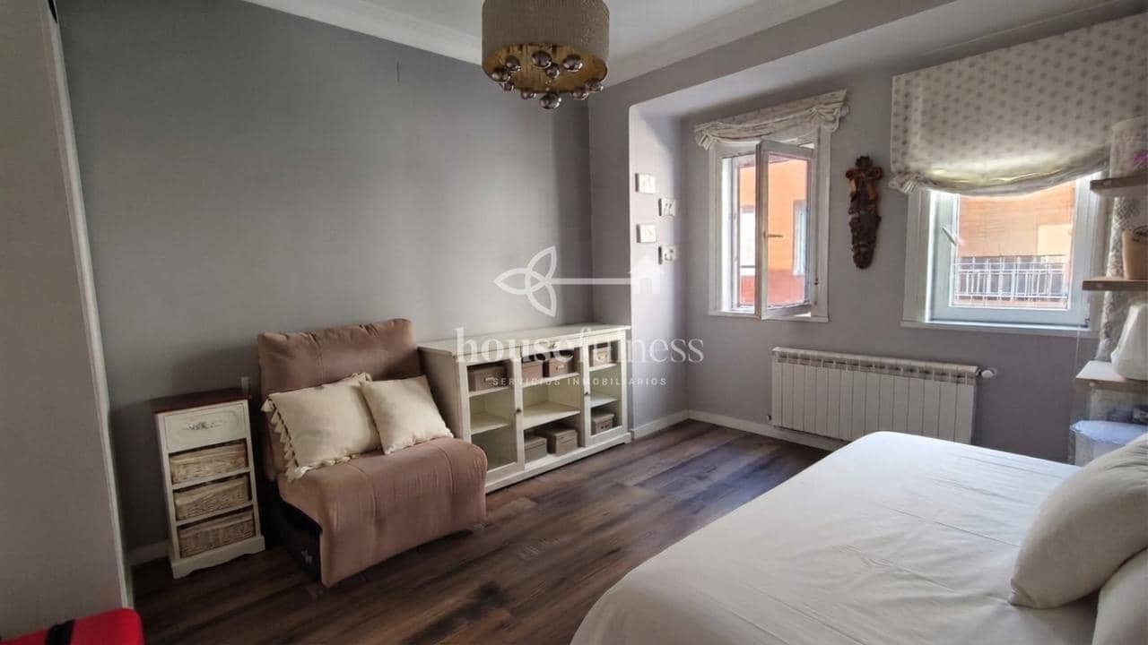 Piso de 2 habitaciones en Narón en venta - 142.950 € (Ref: 10114647)