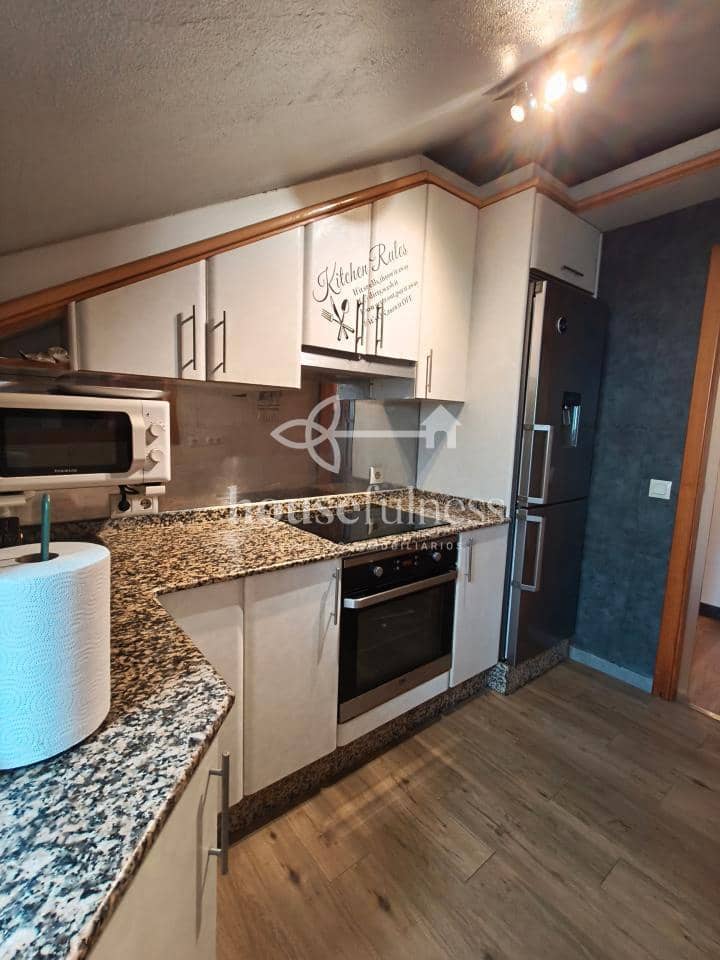 1 bedroom Apartment for rent in Ferrol - € 600 (Ref: 10123473)