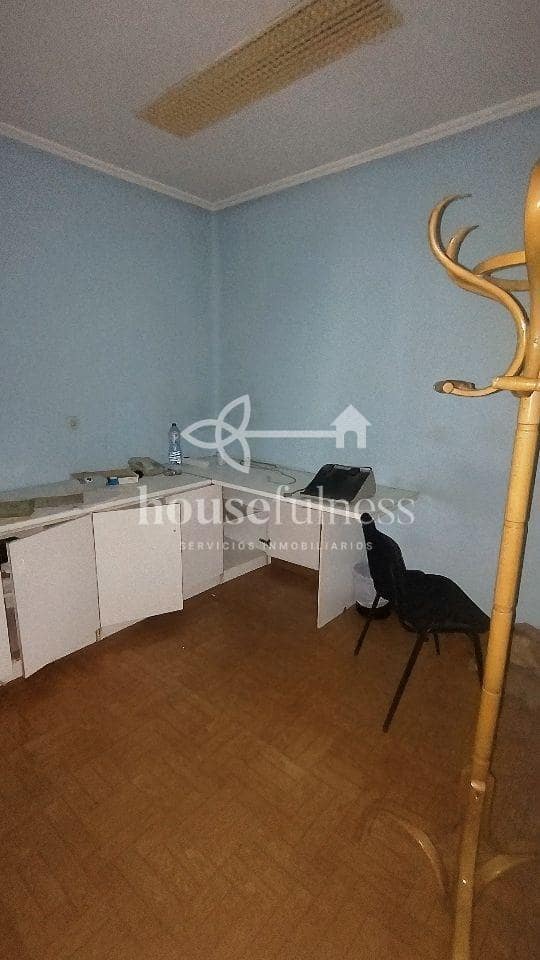 7 soveværelse Lejlighed til salg i Ferrol - € 93.000 (Ref: 10141708)