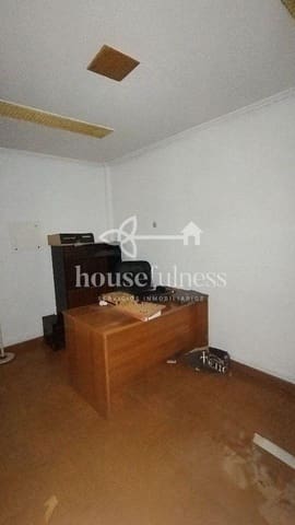 7 soveværelse Lejlighed til salg i Ferrol - € 93.000 (Ref: 10141708)