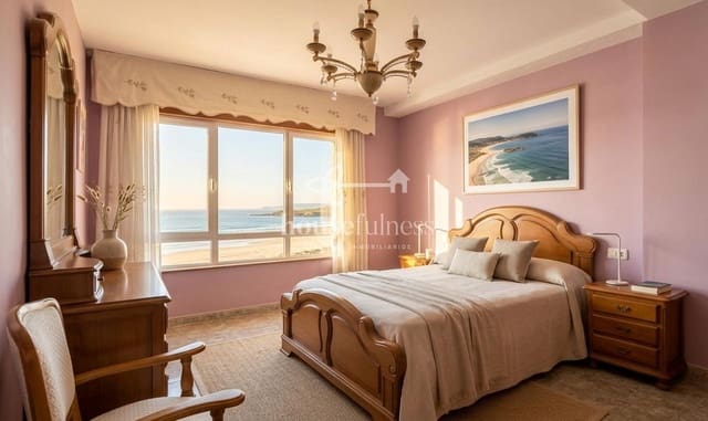4 makuuhuone Ranta-asunto vuokrattavana paikassa Valdoviño - 6 000 € (Ref: 10141709)
