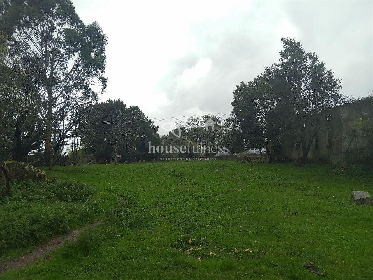 Ubebygd land til salgs i Ferrol - € 200 000 (Ref: 10145711)