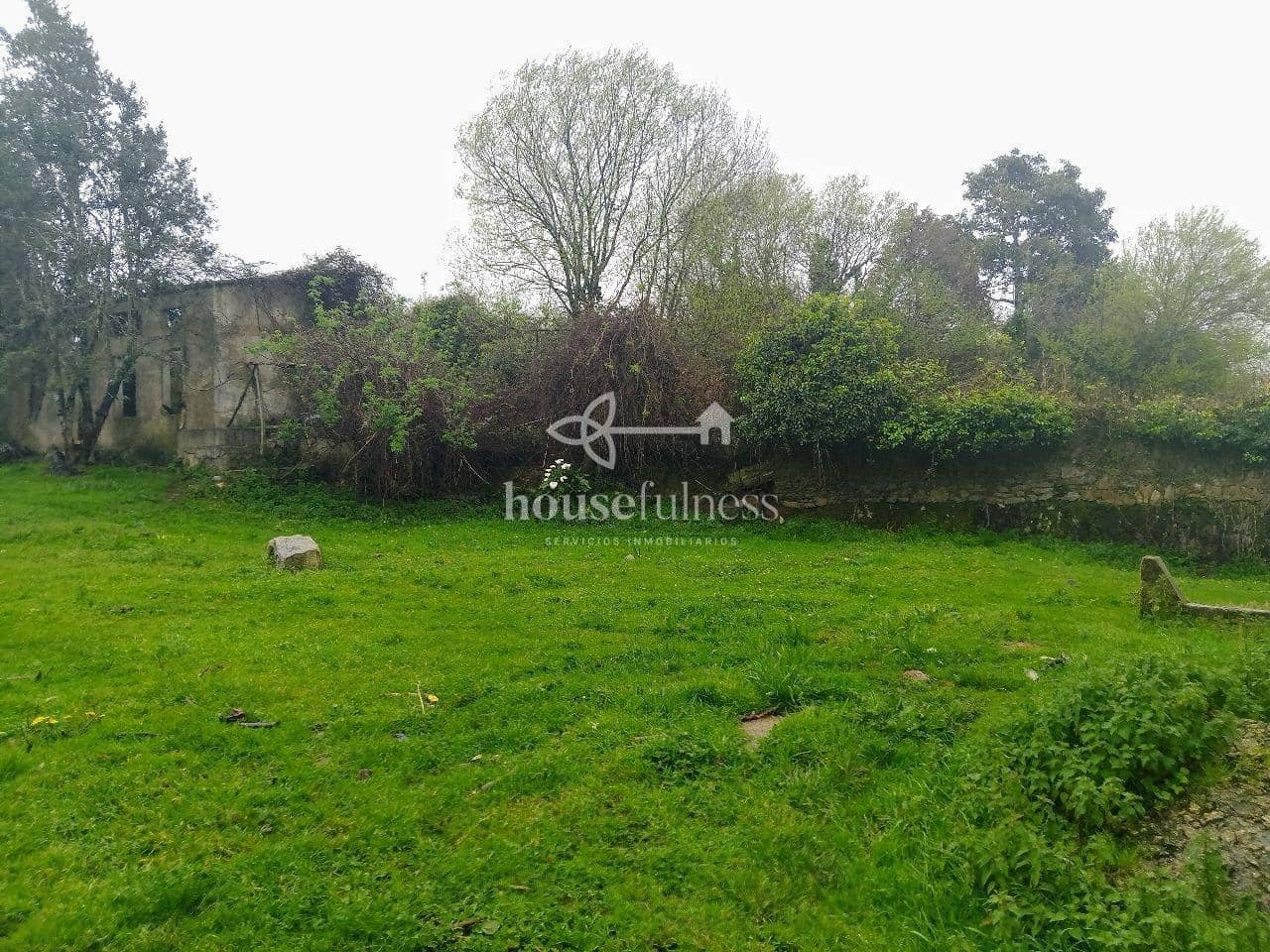 Ubebygd land til salgs i Ferrol - € 200 000 (Ref: 10145711)
