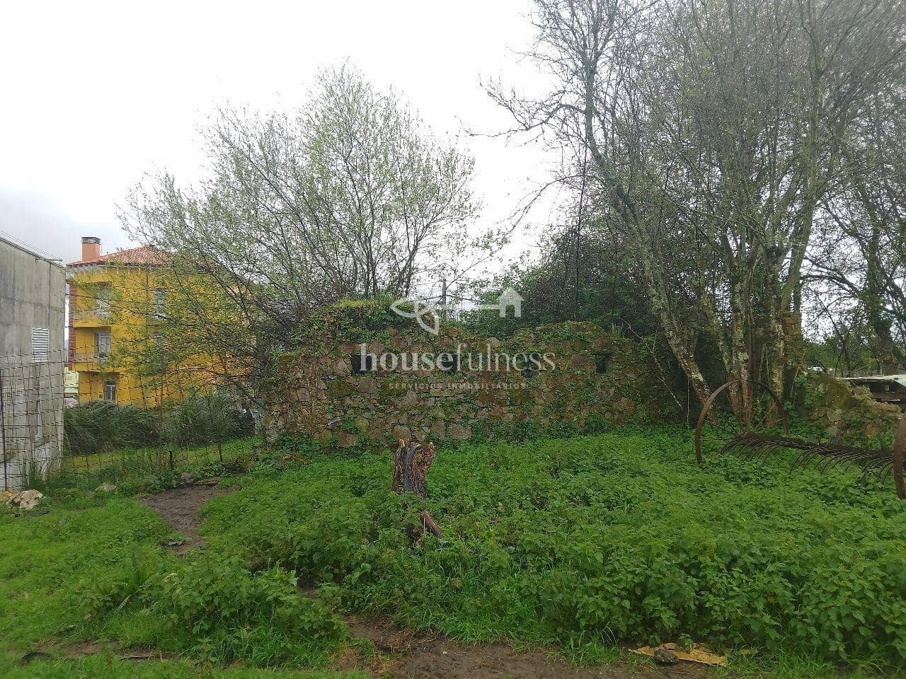 Ubebygd land til salgs i Ferrol - € 200 000 (Ref: 10145711)