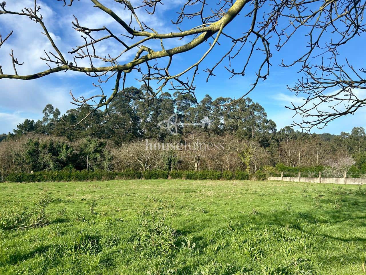Grond te koop in Mino - € 220.000 (Ref: 10145712)