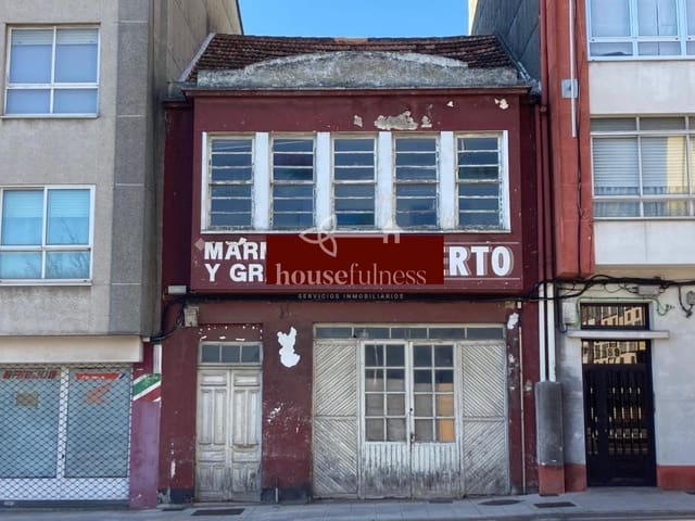 Dom na sprzedaż w Ferrol z garażem - 53 000 € (Ref: 8425997)