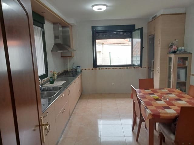 3 quarto Casa em Banda para venda em Valdoviño com garagem - 275 000 € (Ref: 8529200)