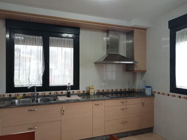 3 quarto Casa em Banda para venda em Valdoviño com garagem - 275 000 € (Ref: 8529200)