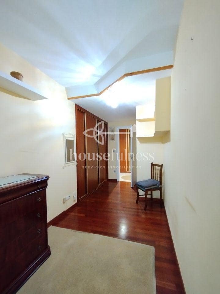 Ático de 4 habitaciones en Narón en venta - 189.000 € (Ref: 9218832)