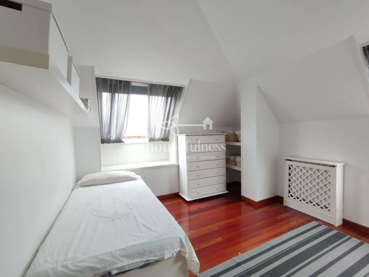 Ático de 4 habitaciones en Narón en venta - 189.000 € (Ref: 9218832)