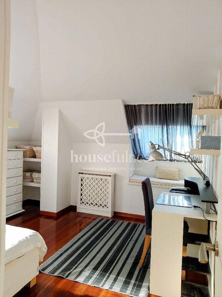 Ático de 4 habitaciones en Narón en venta - 189.000 € (Ref: 9218832)