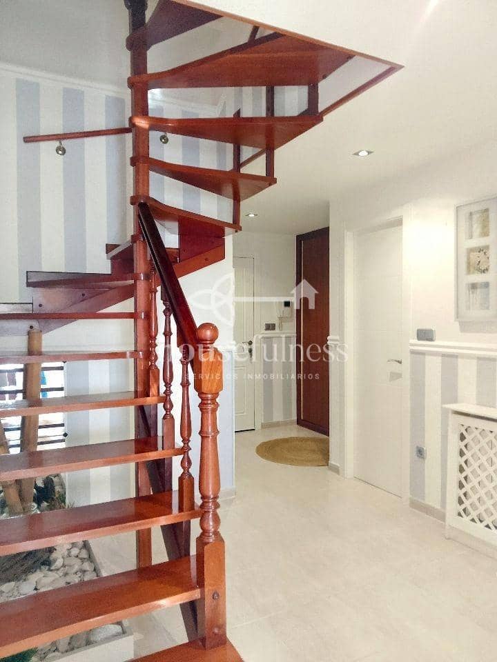 Ático de 4 habitaciones en Narón en venta - 189.000 € (Ref: 9218832)