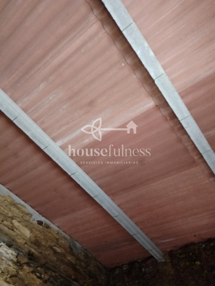 5 bedroom Townhouse for sale in Naron with garage - € 44,999 (Ref: 9218839)