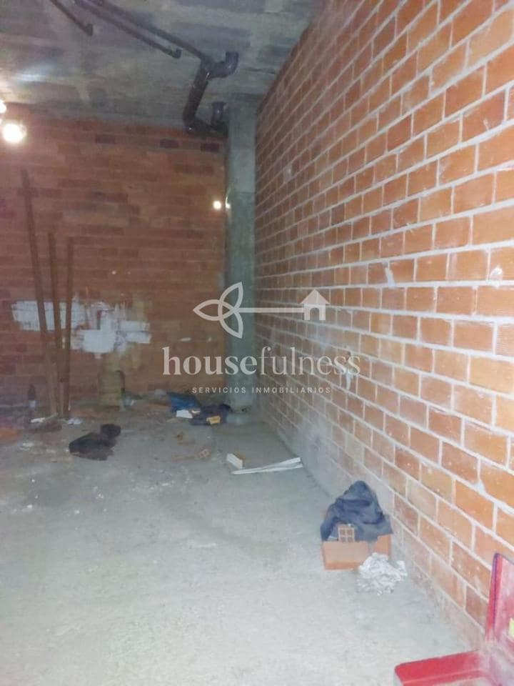 Kommersiell till salu i Naron - 79 000 € (Ref: 9218840)