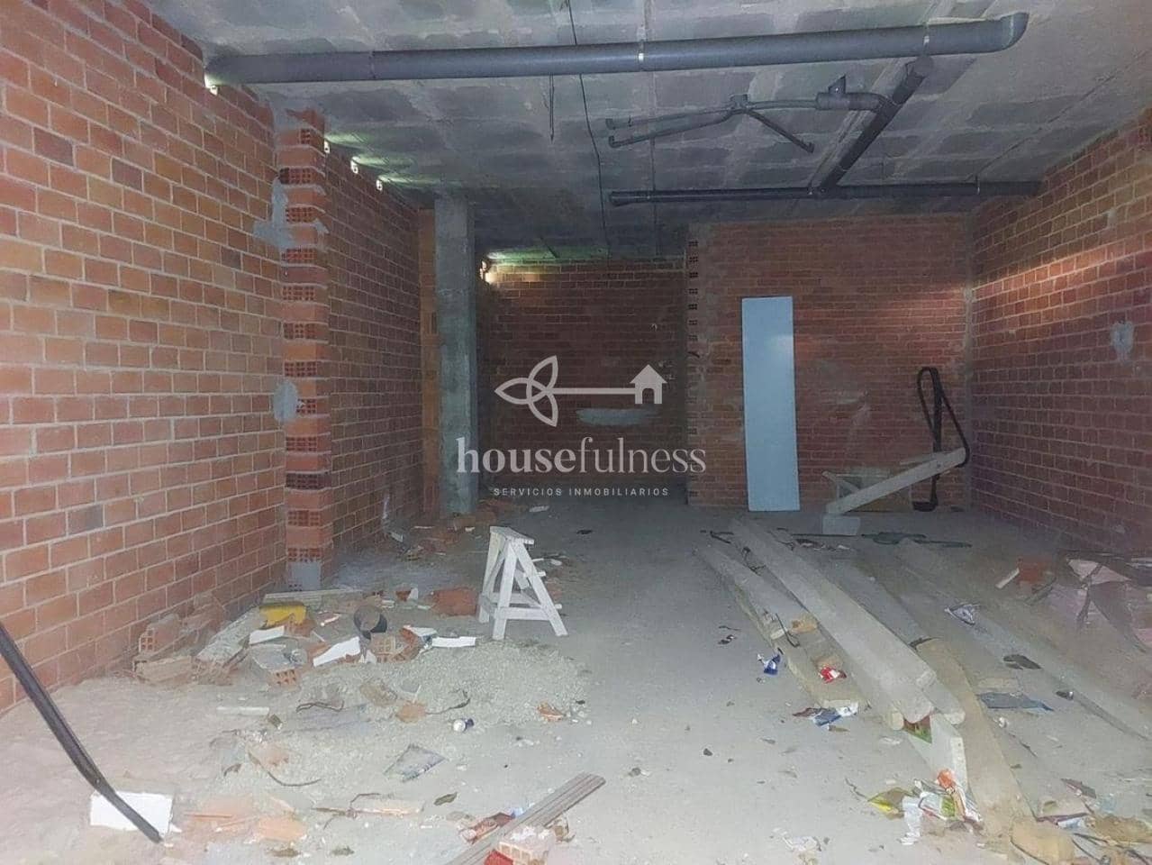 Kommersiell till salu i Naron - 79 000 € (Ref: 9218840)
