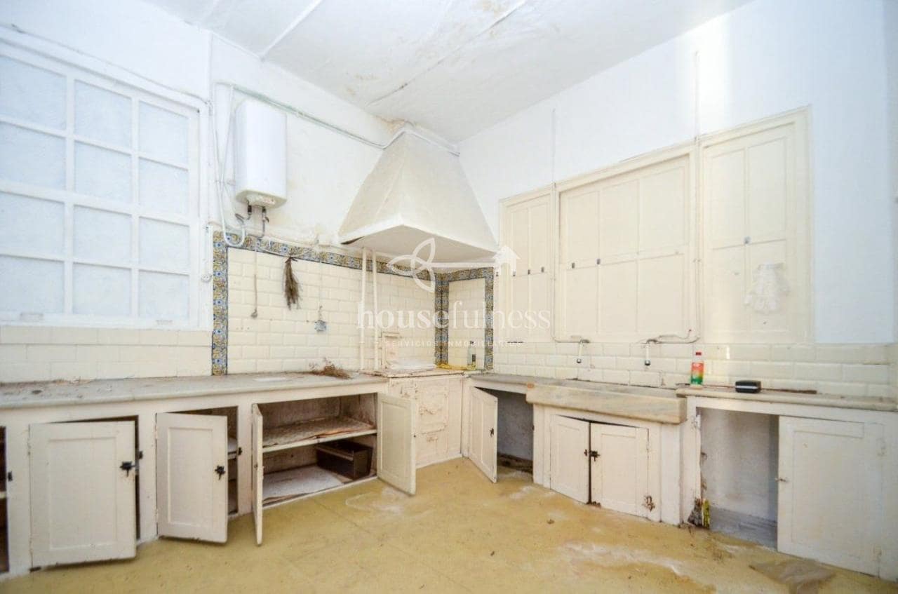 4 soveværelse Byhus til salg i Naron - € 89.999 (Ref: 9218842)