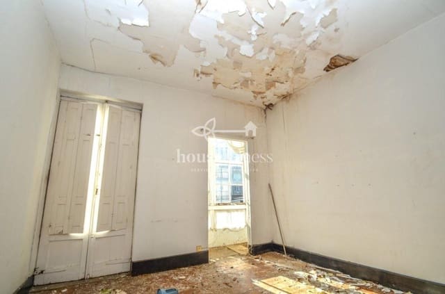 4 bedroom Townhouse for sale in Narón - € 89,999 (Ref: 9218842)