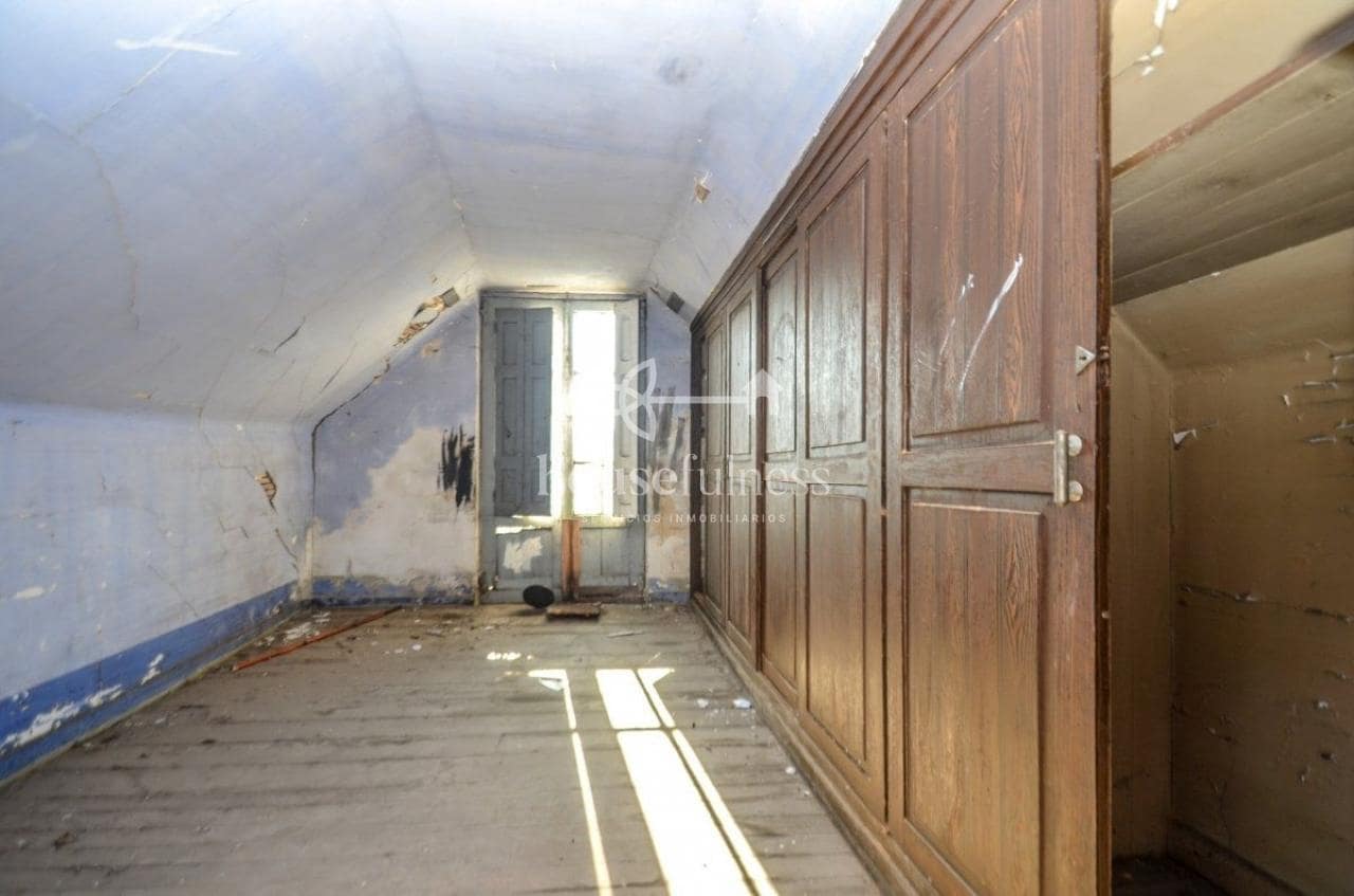 4 soveværelse Byhus til salg i Naron - € 89.999 (Ref: 9218842)