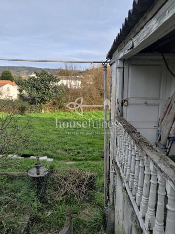 8 bedroom Villa for sale in Fene - € 75,000 (Ref: 9218846)