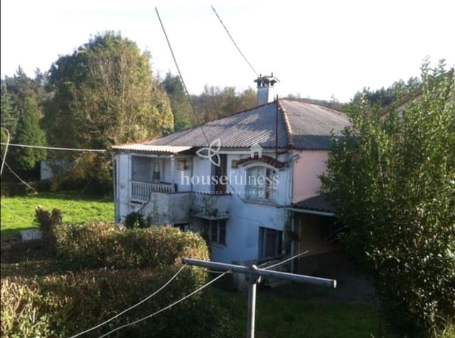 8 bedroom Villa for sale in Fene - € 75,000 (Ref: 9218846)