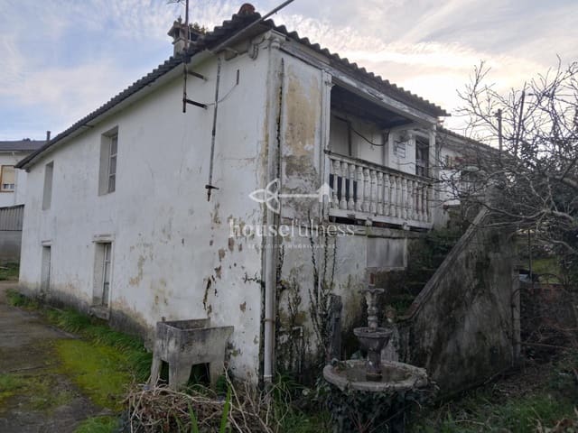 8 bedroom Villa for sale in Fene - € 75,000 (Ref: 9218846)