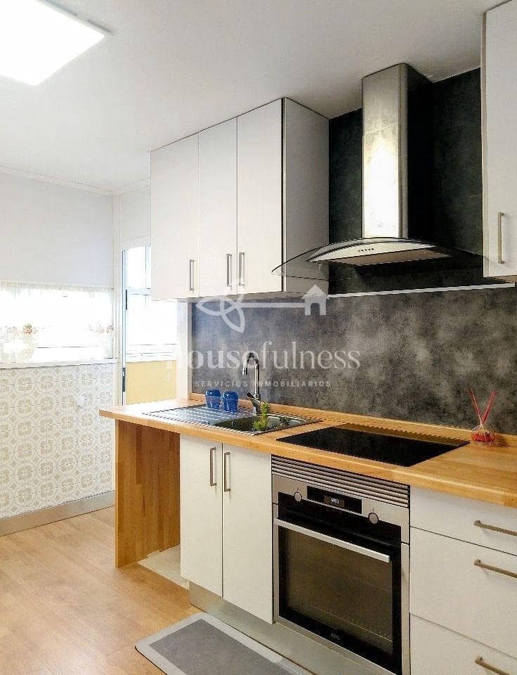 3 soveværelse Lejlighed til salg i Naron med garage - € 129.500 (Ref: 9218847)