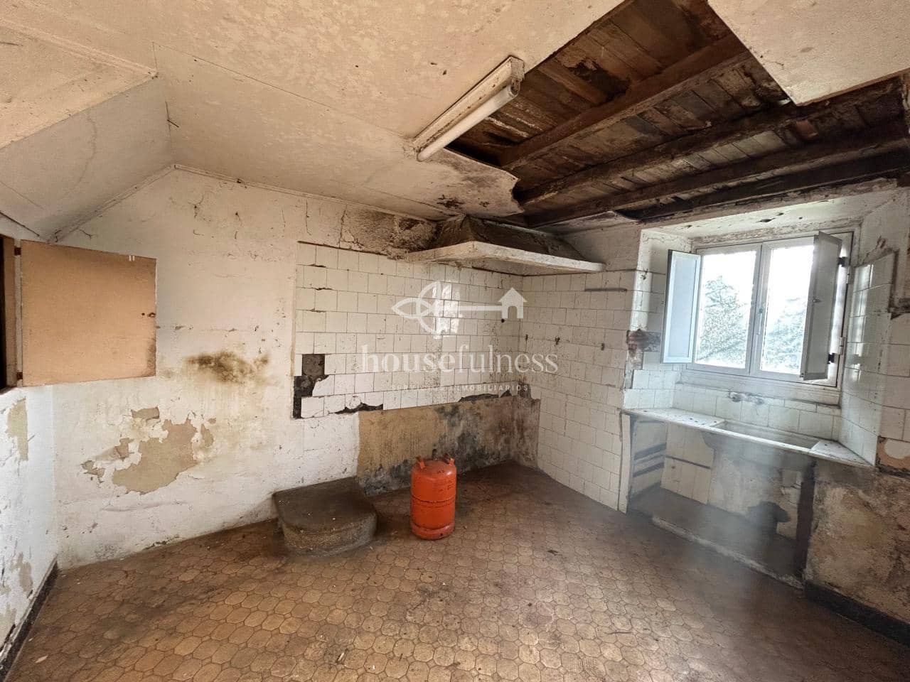 4 quarto Casa em Banda para venda em Ferrol com garagem - 70 000 € (Ref: 9218850)