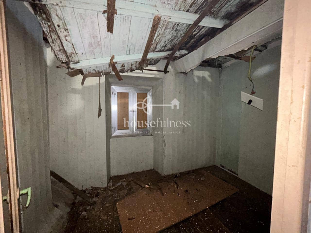 4 quarto Casa em Banda para venda em Ferrol com garagem - 70 000 € (Ref: 9218850)