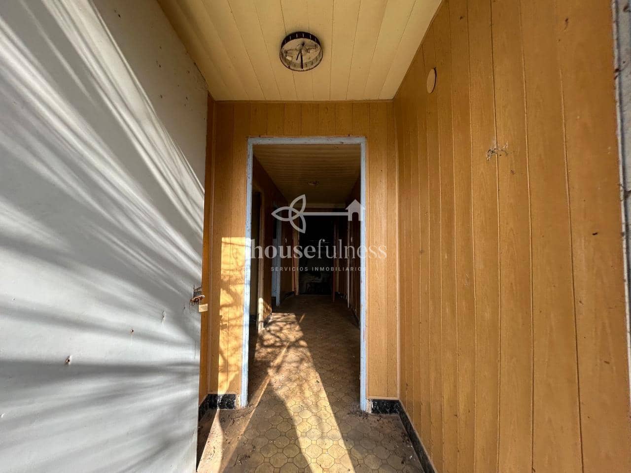 Casa de 4 habitaciones en Ferrol en venta con garaje - 70.000 € (Ref: 9218850)