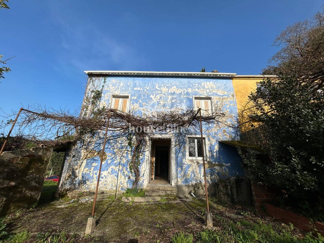 Casa de 4 habitaciones en Ferrol en venta con garaje - 70.000 € (Ref: 9218850)