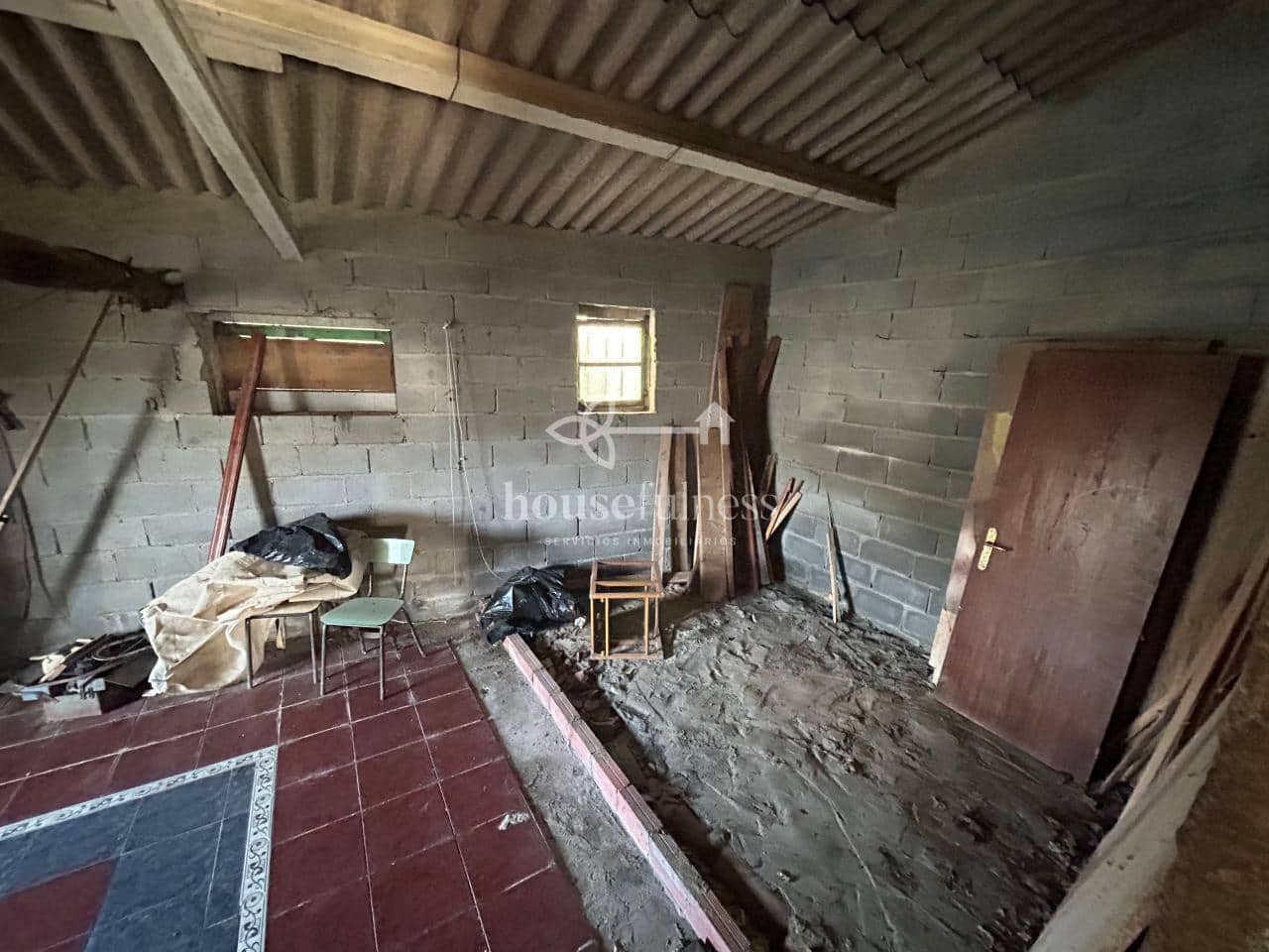 Casa de 4 habitaciones en Ferrol en venta con garaje - 70.000 € (Ref: 9218850)