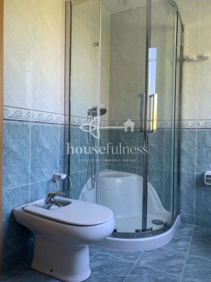 4 quarto Moradia para venda em Naron com garagem - 270 000 € (Ref: 9218851)