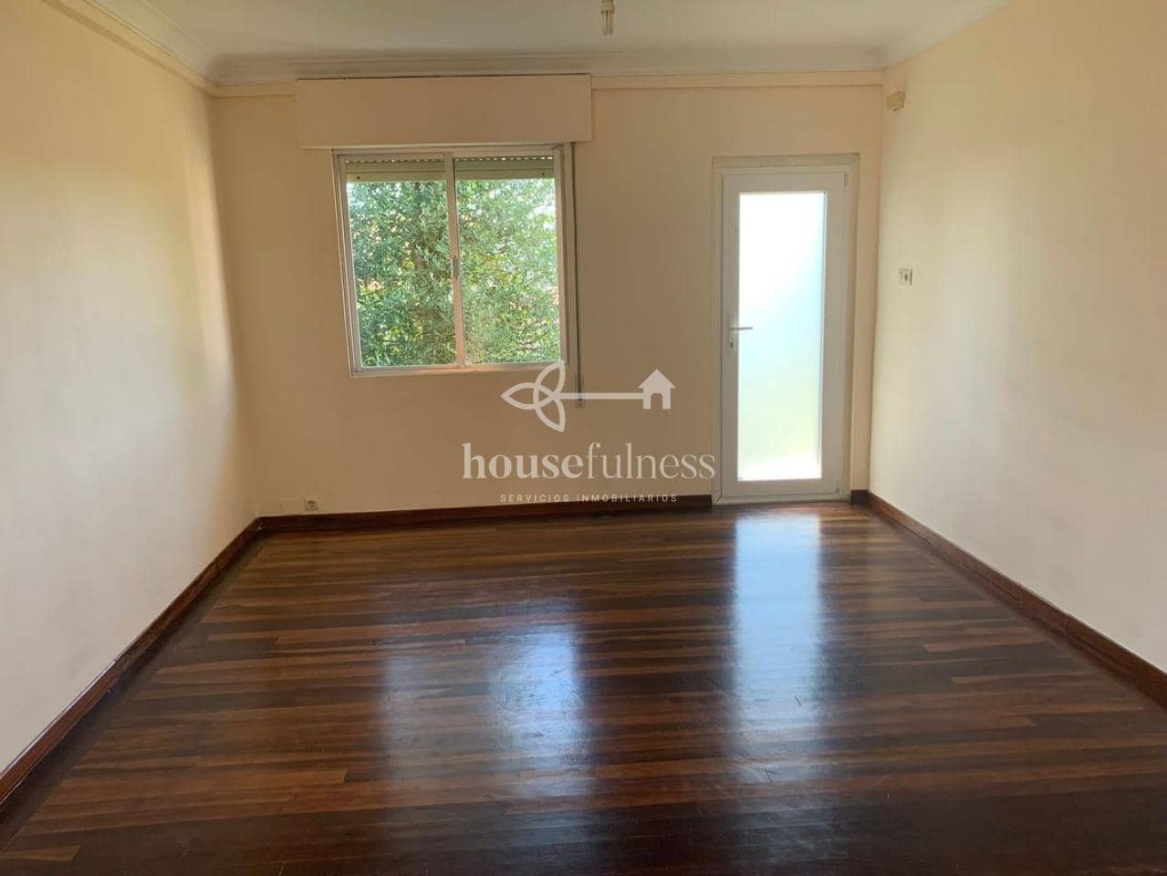 4 quarto Moradia para venda em Naron com garagem - 270 000 € (Ref: 9218851)