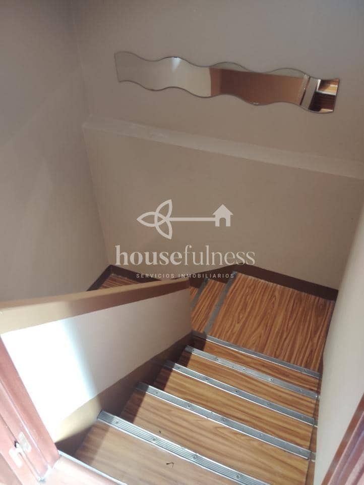 Casa de 4 habitaciones en Valdoviño en venta con garaje - 150.000 € (Ref: 9218852)