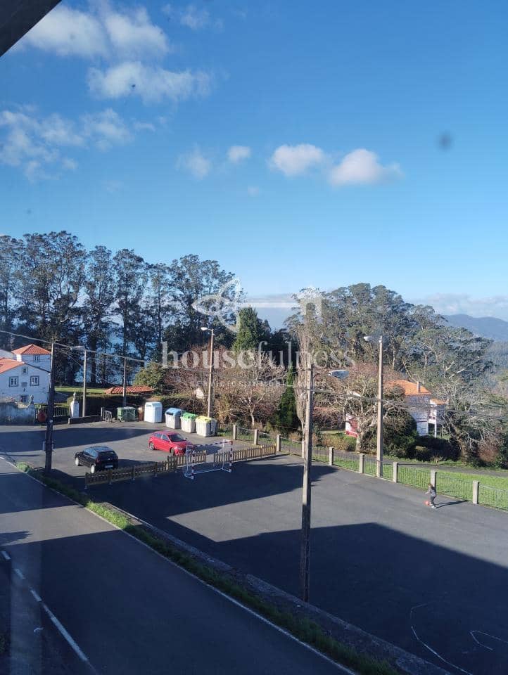 Casa de 4 habitaciones en Valdoviño en venta con garaje - 150.000 € (Ref: 9218852)