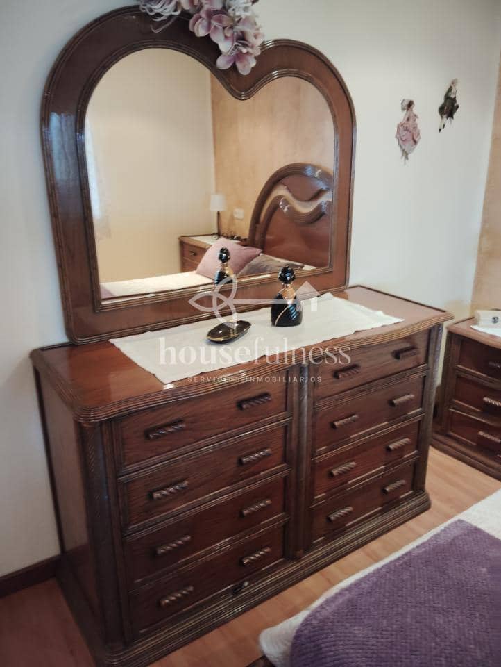 Casa de 4 habitaciones en Valdoviño en venta con garaje - 150.000 € (Ref: 9218852)