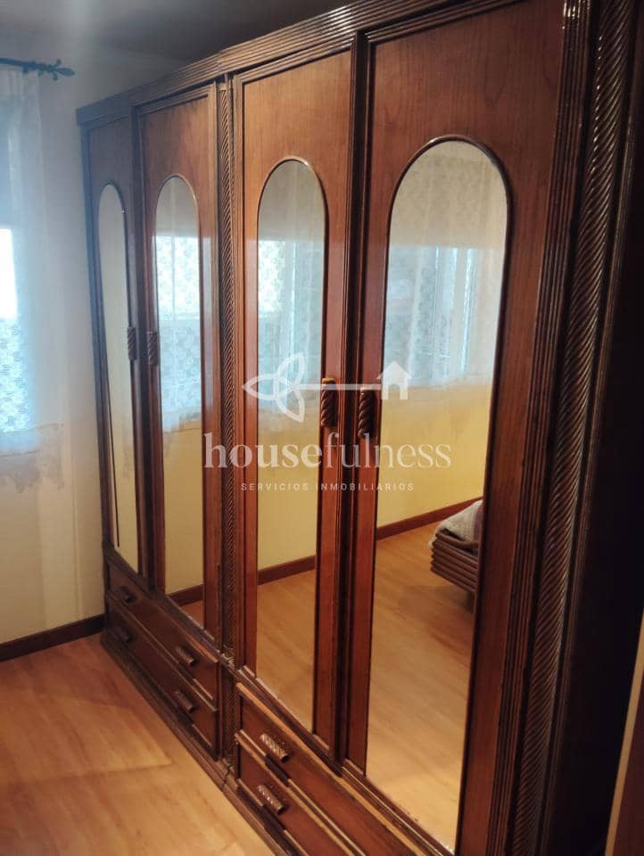 Casa de 4 habitaciones en Valdoviño en venta con garaje - 150.000 € (Ref: 9218852)