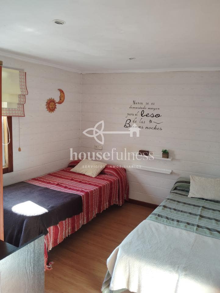 Casa de 4 habitaciones en Valdoviño en venta con garaje - 150.000 € (Ref: 9218852)