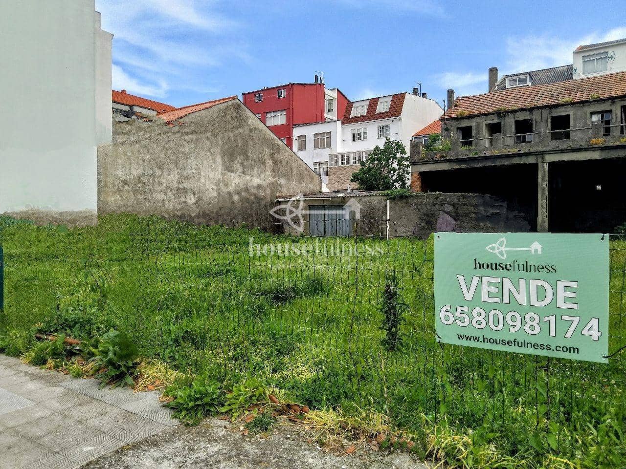 Grunde uden byggetilladelser til salg i Ferrol - € 600.000 (Ref: 9218855)