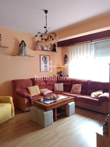 6 bedroom Semi-detached Villa for sale in Cariño with garage - € 155,000 (Ref: 9218856)