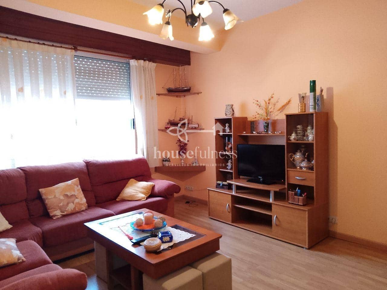 6 soveværelse Semi-Rækkehus til salg i Carino med garage - € 155.000 (Ref: 9218856)