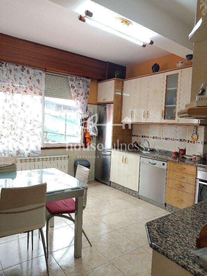 6 soveværelse Semi-Rækkehus til salg i Carino med garage - € 155.000 (Ref: 9218856)