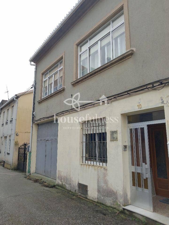 6 soveværelse Semi-Rækkehus til salg i Carino med garage - € 155.000 (Ref: 9218856)