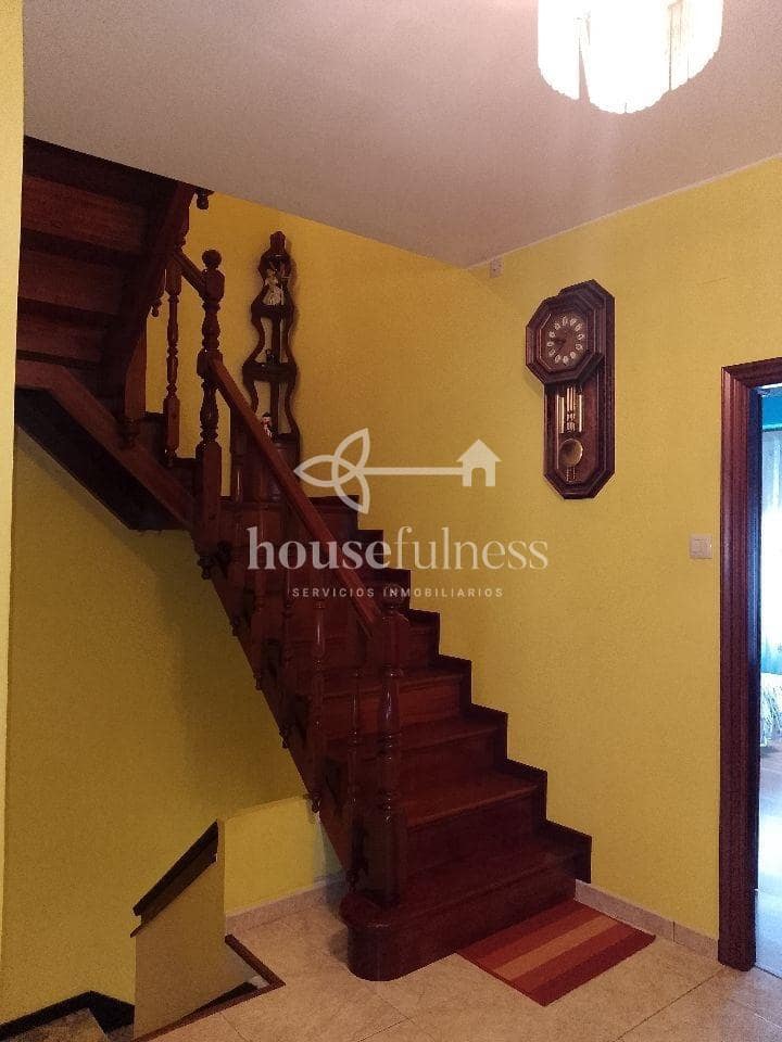 6 soveværelse Semi-Rækkehus til salg i Carino med garage - € 155.000 (Ref: 9218856)