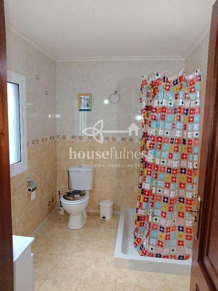 6 soveværelse Semi-Rækkehus til salg i Carino med garage - € 155.000 (Ref: 9218856)