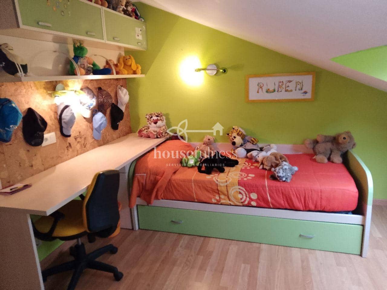 6 soveværelse Semi-Rækkehus til salg i Carino med garage - € 155.000 (Ref: 9218856)