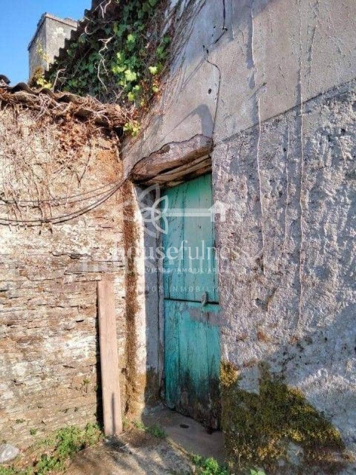 3 makuuhuone Omakotitalo myytävänä paikassa Naron mukana uima-altaan - 195 000 € (Ref: 9218859)