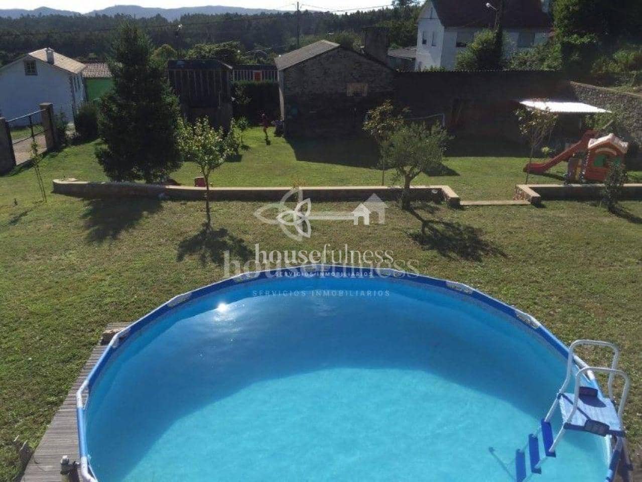 3 makuuhuone Omakotitalo myytävänä paikassa Naron mukana uima-altaan - 195 000 € (Ref: 9218859)